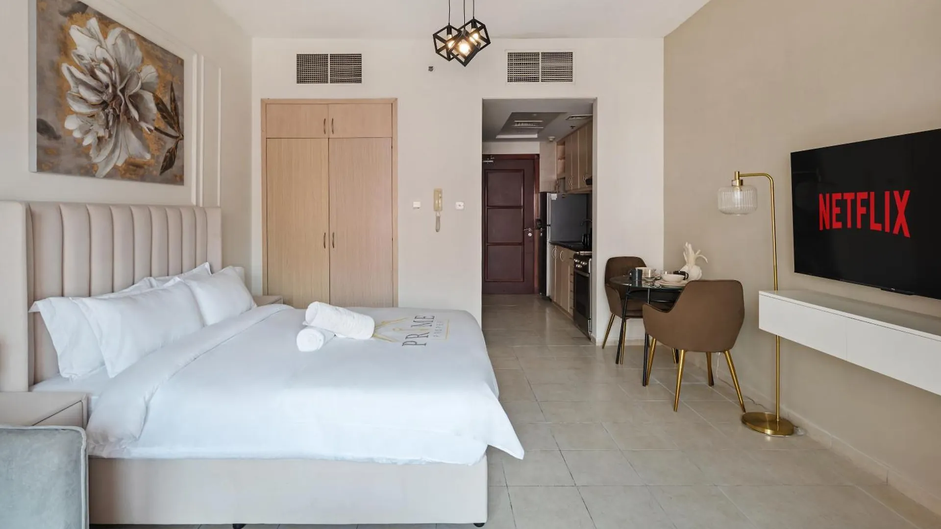 Chic Urban Studio - Discovery Gardens Dubaj Apartament